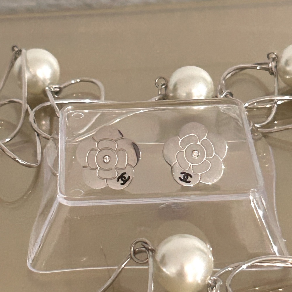 Camélia Earrings